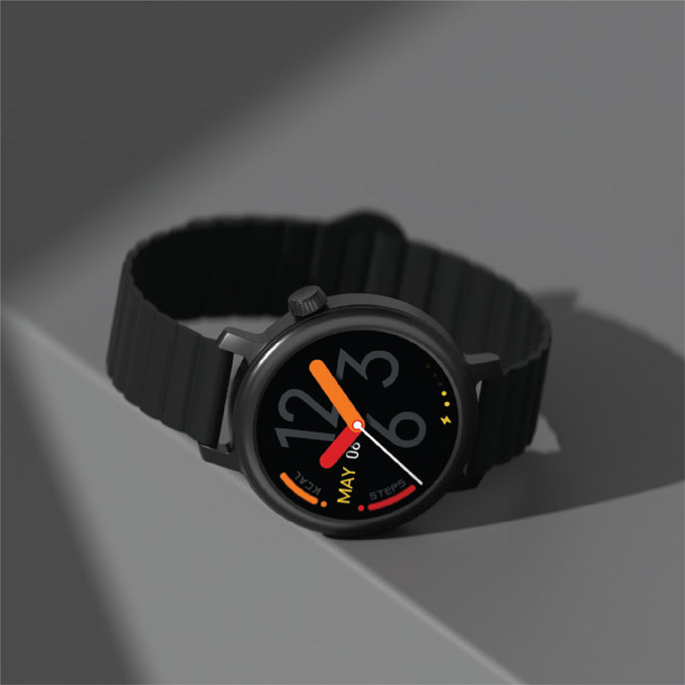 Smartix AURA Smart Watch – AMOLED Display, Bluetooth Calling & IP68 Black